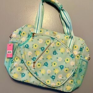 Pickleball bag with paddle slot